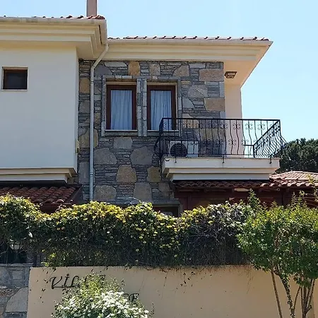 4 Bedroom Private Country House With Pool וילה *