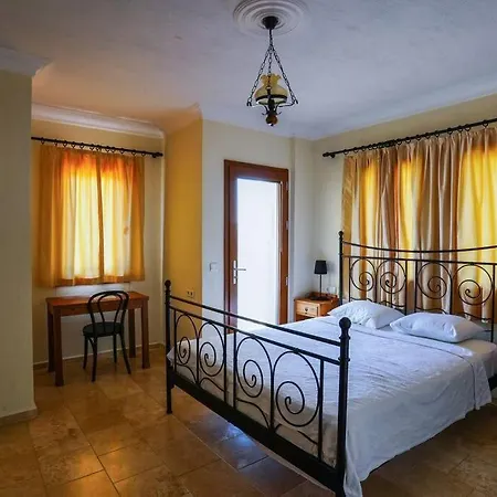 4 Bedroom Private Country House With Pool * דליאן